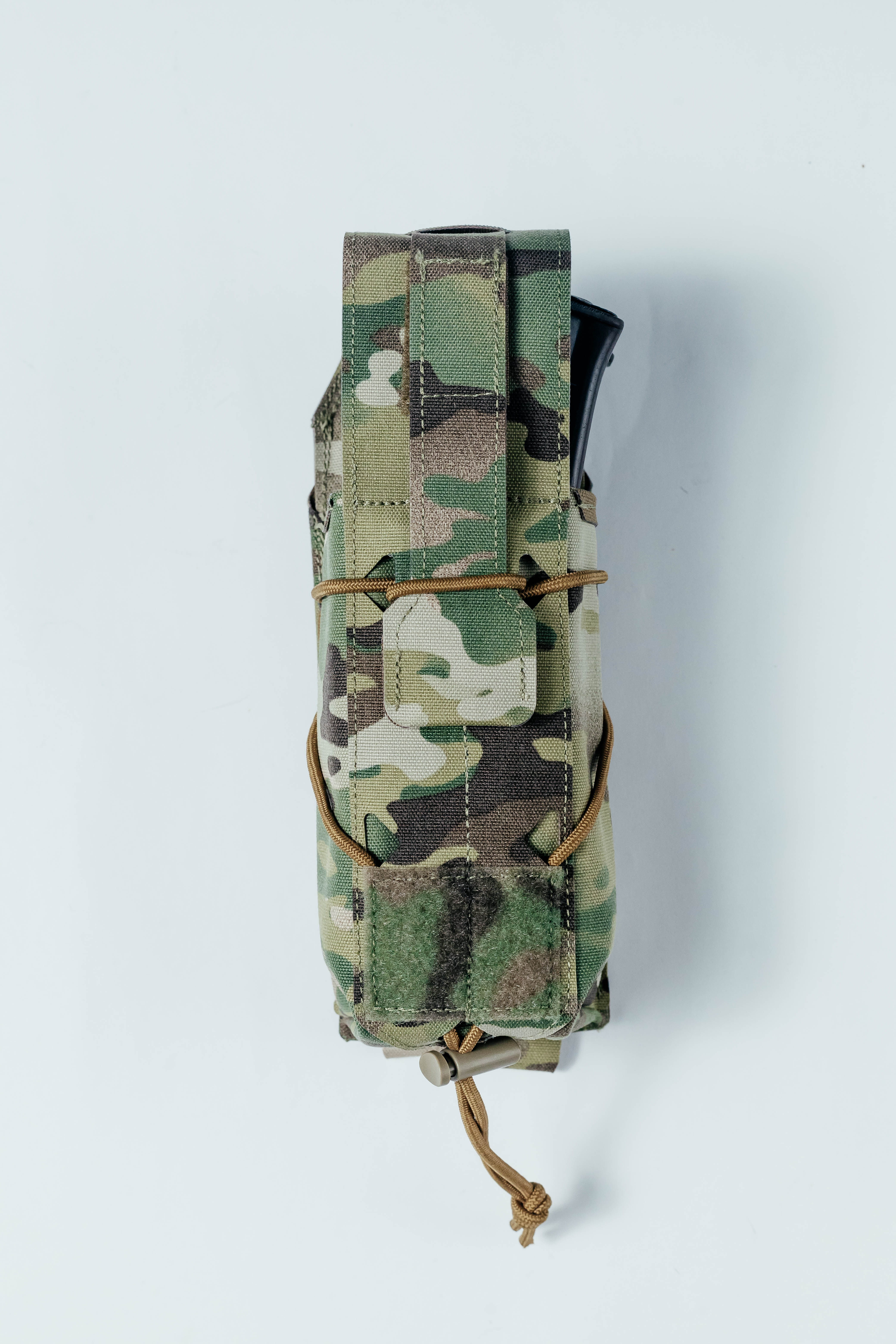 Подсумок Phantom, закрытый на 2 магазина АК реверс, Velox